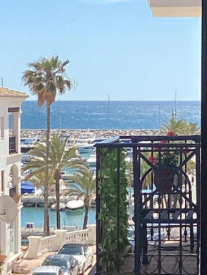 Duquesa Perfectly located 3 bedrooms apartment